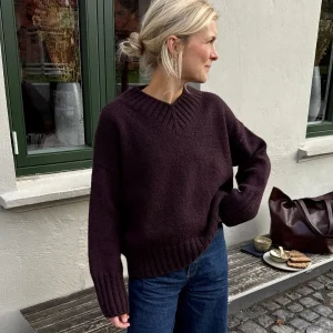 PetiteKnit - Hannah Sweater V-neck